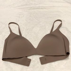 Lululemon bras 34C
